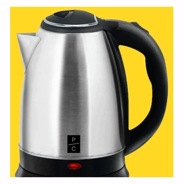 Chaleira elétrica Planeta Casa 1,8 L inox 220V com desligamento automático — folheto Schumann "Preço de black" (26–31/10/2026), Instagram @schumann.dionisiocerqueira (imagens meramente ilustrativas)