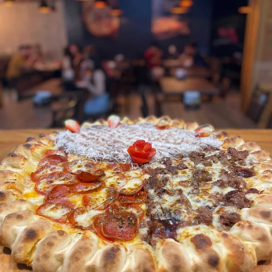 Pizza Grande 35 cm — até 3 sabores