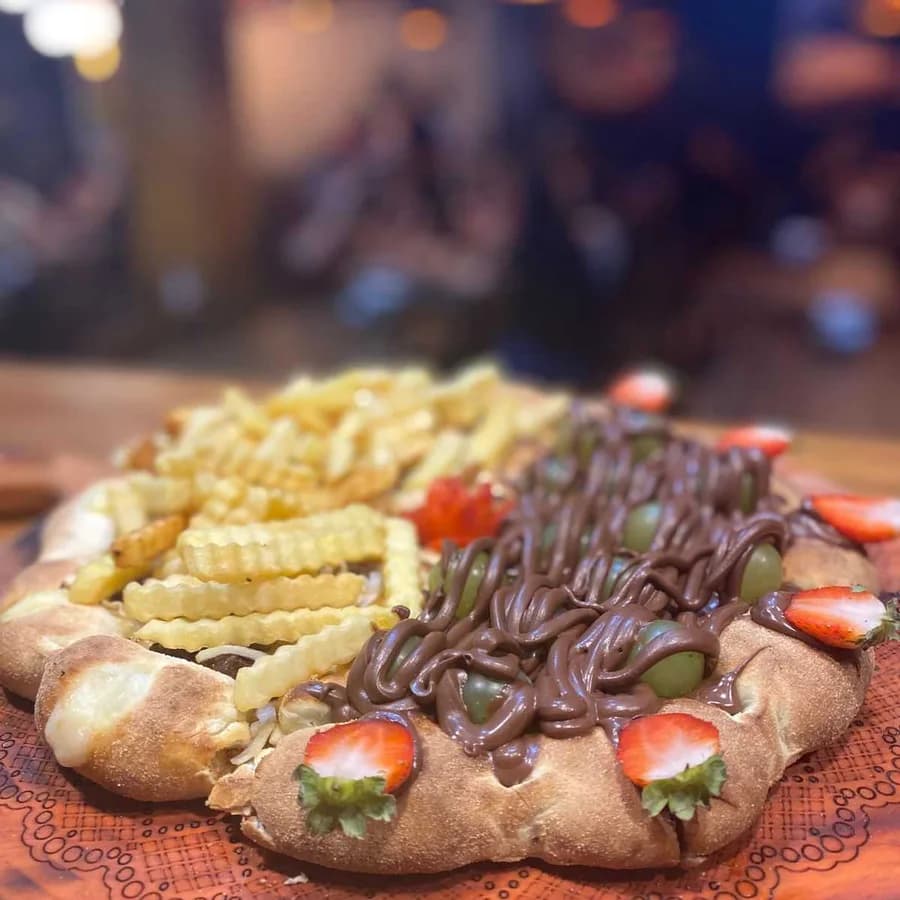 Pizza Média 30 cm — até 2 sabores