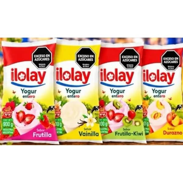 Yogur entero Ilolay 900 g (frutilla, vainilla, frutilla-kiwi o durazno) — stories de Instagram @ceferino.supermercados (29/10/2026), ofertas vigentes