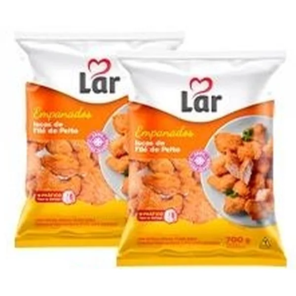 Iscas de frango empanadas Lar 700 g — folheto Bonno + Lar (29/10–08/11/2026), Instagram @bonnoatacarejo