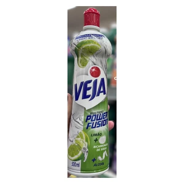 Multiuso Veja Power Fusion 500 ml — fotos de góndola del post "Vem aí, dias de sol" (Instagram @verduraosupermercado, 19–24/10/2026)